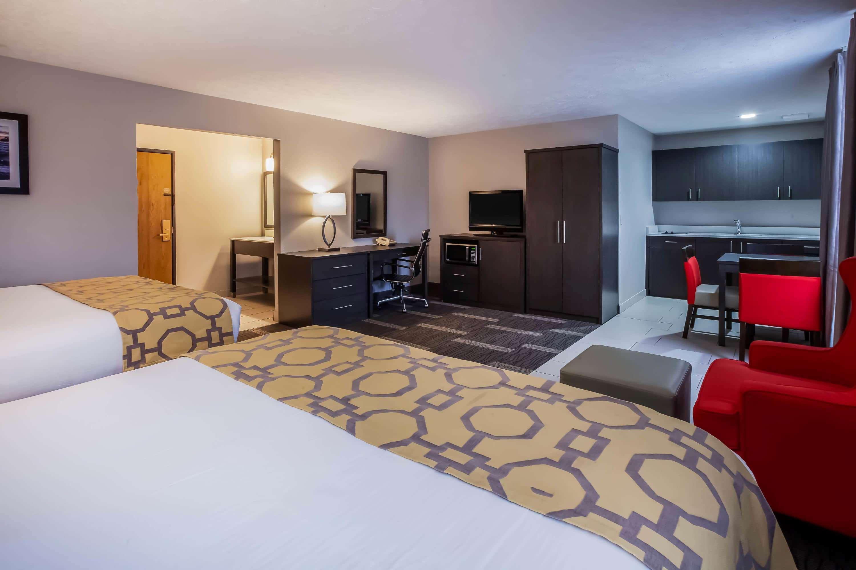 Baymont By Wyndham Traverse City Bagian luar foto